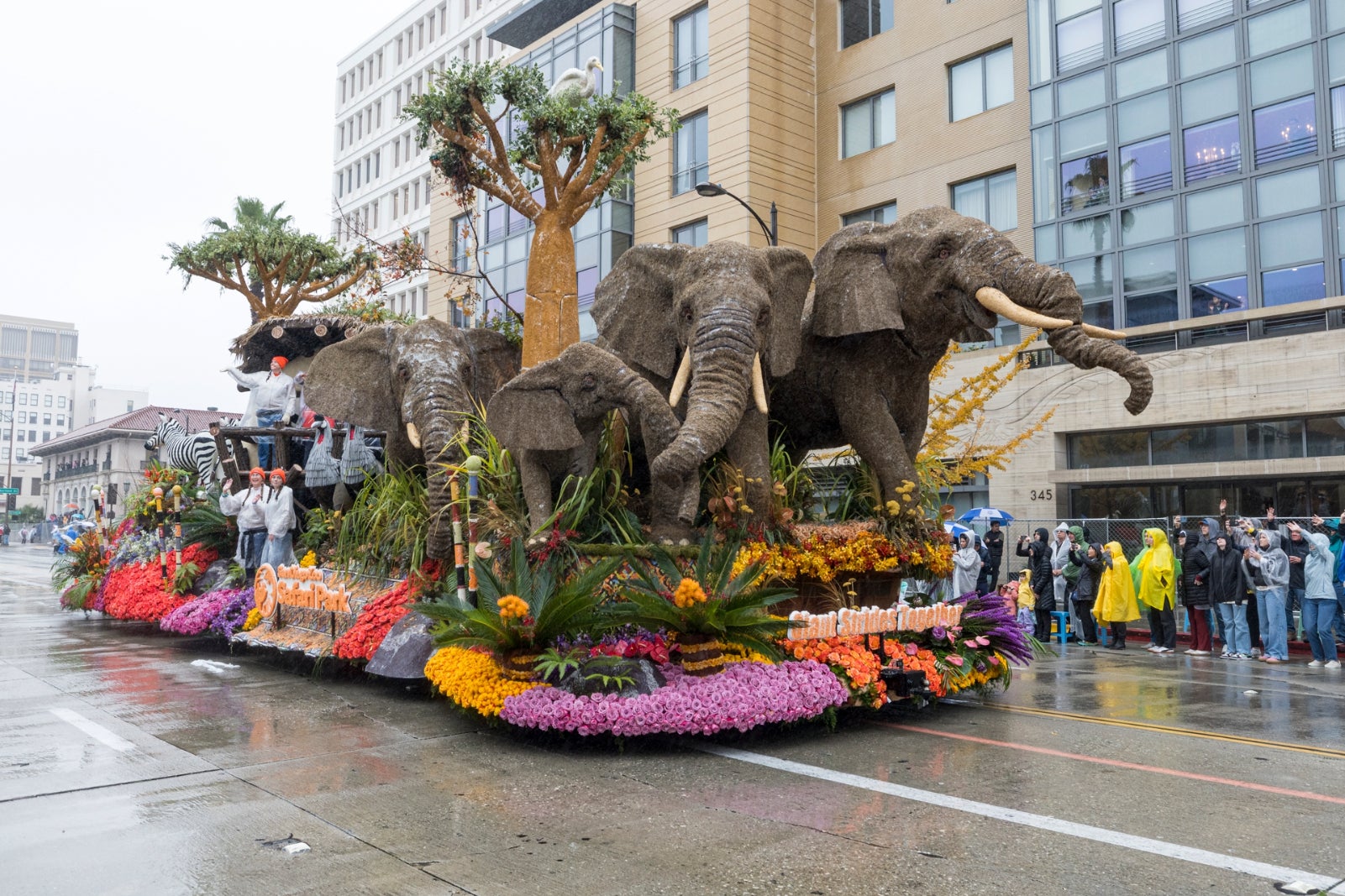 2026 Rose Parade Float San Diego Zoo Safari Park