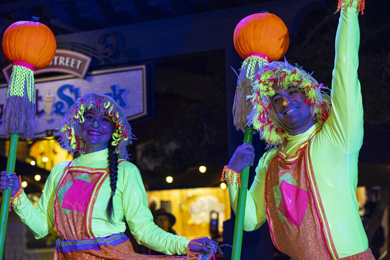 Scarecrow stiltwalkers