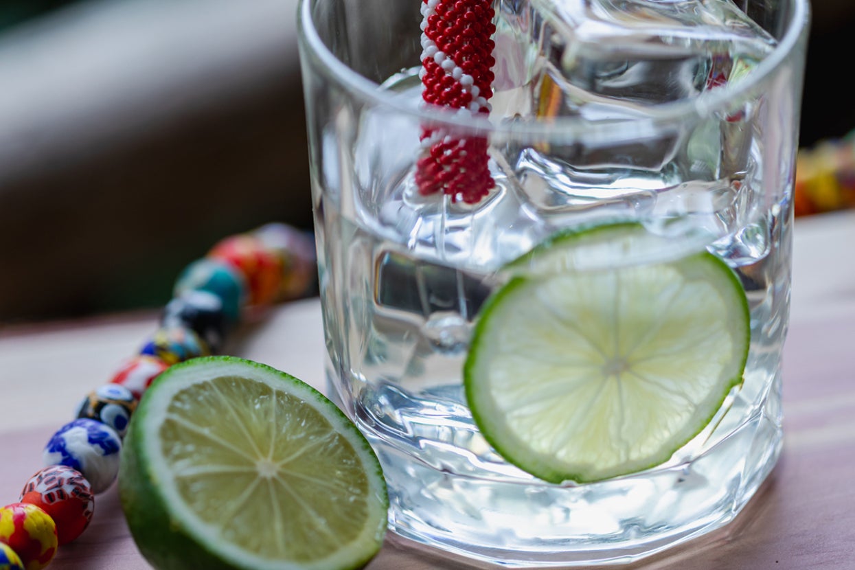 cocktail at mkutano house